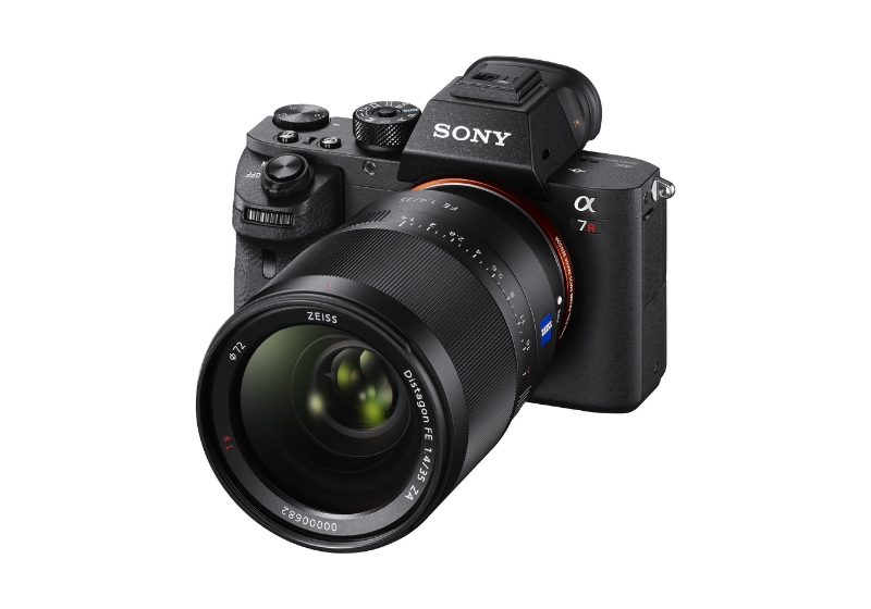 Sony a7R II Camera (PRNewsFoto/Sony Electronics)