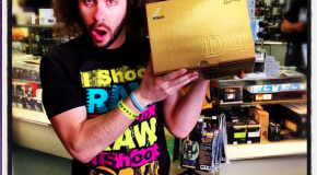 Nikon D4 Unboxing and Sniff TEST